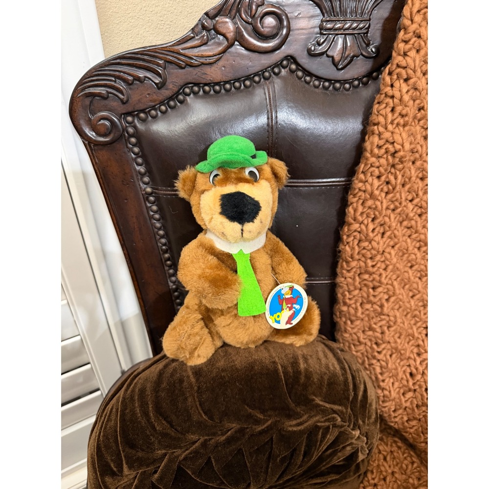 Vintage 1980 Yogi Bear Plush Hanna-Barbera Mighty 10 Inch Stuffed Animal Tag
